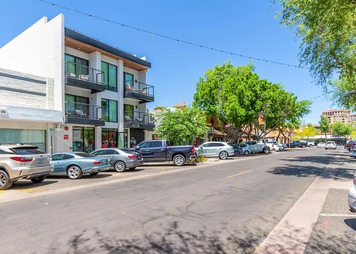 The Lux At Craftsman - Heart Of Old Town 3 Holiday home