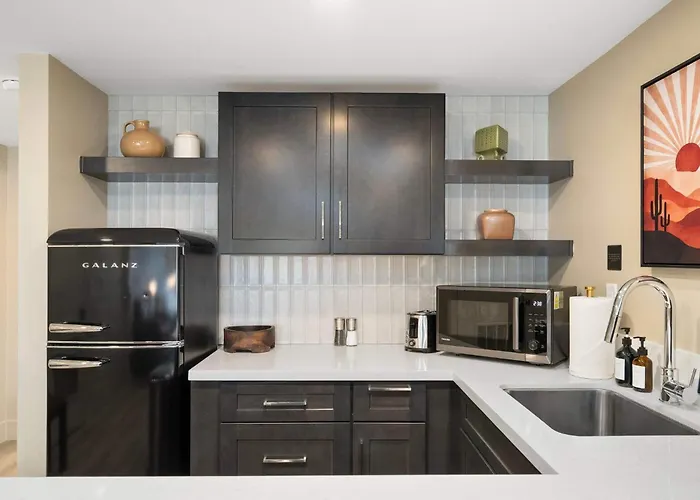 The Lux At Craftsman - Heart Of Old Town 3 Holiday home *